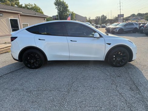 Used 2020 Tesla Model Y Long Range image 2