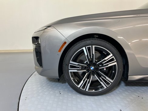 New 2026 BMW 740i w/ Executive Package image 11