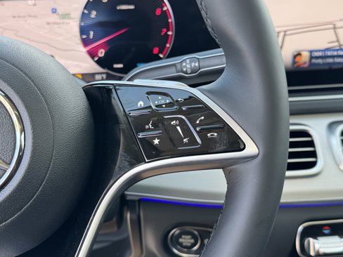 New 2026 Mercedes-Benz GLS 450 4MATIC image 24