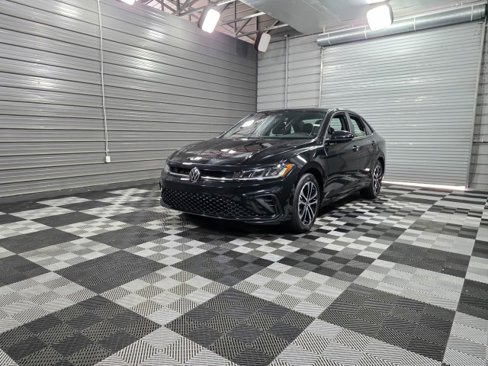 Used 2025 Volkswagen Jetta Sport image 40