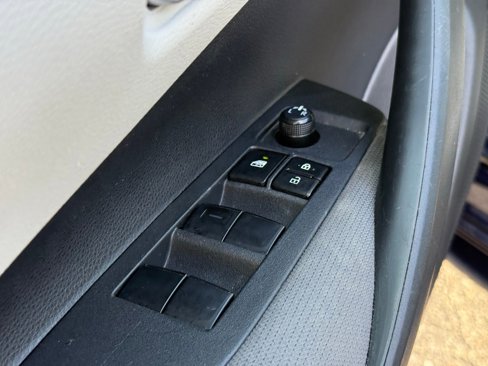 Used 2020 Toyota Corolla LE image 14