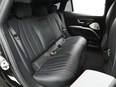 Used 2022 Mercedes-Benz EQS 580 4MATIC Sedan image 18