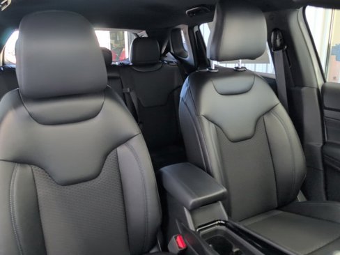 New 2025 Jeep Compass Latitude w/ Altitude Special Edition image 20