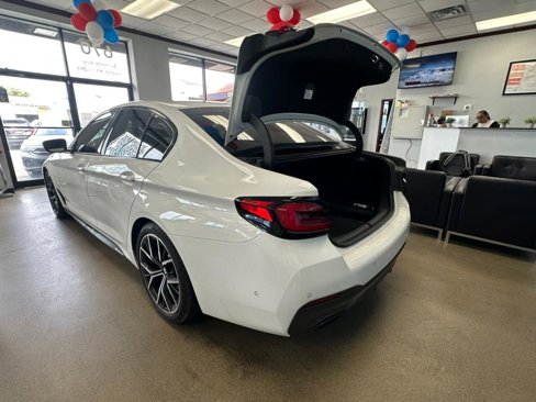 Used 2022 BMW 530i xDrive w/ Executive Package image 18