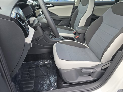 New 2025 Volkswagen Taos S image 22