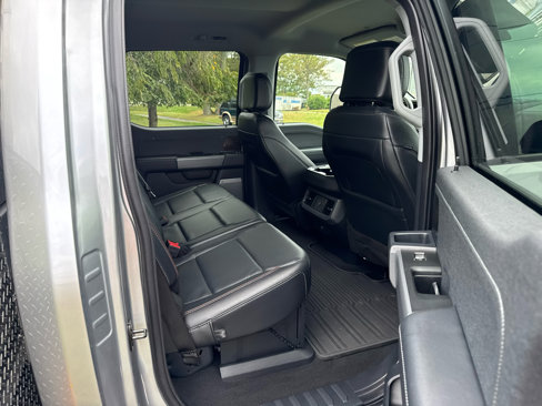 Used 2024 Ford F450 Lariat w/ Snow Plow Prep Package image 12