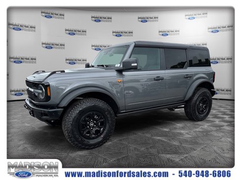 New 2025 Ford Bronco Badlands image 1