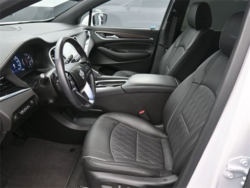 Used 2024 Buick Enclave Avenir w/ Avenir Technology Package image 10