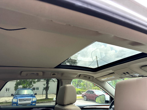 Used 2013 Cadillac SRX Luxury image 28