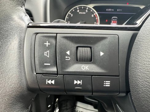 Used 2023 Nissan Rogue SV w/ SV Premium B Package image 25
