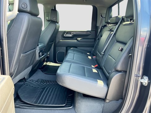Used 2024 Chevrolet Silverado 3500 LTZ w/ LTZ Convenience Package image 25