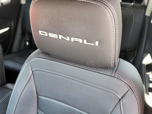 Used 2023 GMC Terrain Denali w/ Black Diamond Edition image 14