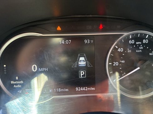 Used 2021 Nissan Versa SV image 8