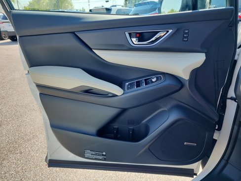New 2025 Subaru Ascent Limited image 11