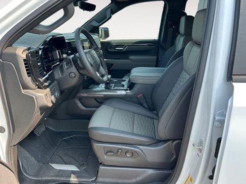 New 2026 Chevrolet Silverado 1500 ZR2 w/ Dark Appearance Package image 15