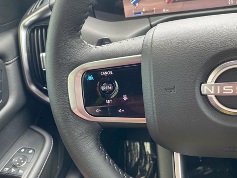 New 2025 Nissan Armada SL w/ Captain's Chari Seat Package image 17