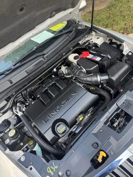Used 2009 Lincoln MKS image 12