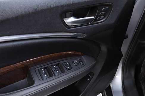 Used 2017 Acura MDX SH-AWD image 26