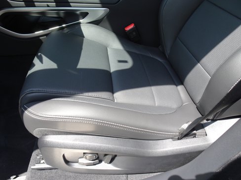 New 2026 Jaguar F-PACE R-Dynamic S image 18