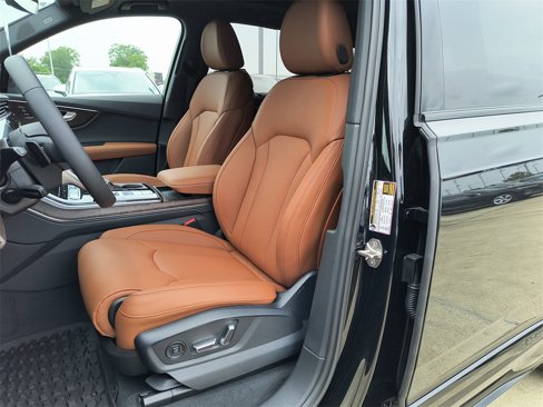 New 2025 Audi Q7 3.0T Prestige image 7