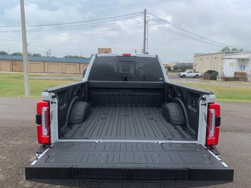 New 2026 Ford F250 Platinum w/ Platinum Plus Package image 27