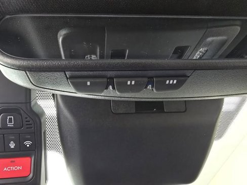 Used 2025 Toyota Camry XSE image 34