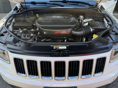Used 2016 Jeep Grand Cherokee Limited image 9