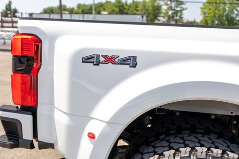 Used 2025 Ford F450 Platinum w/ Platinum Plus Package image 28