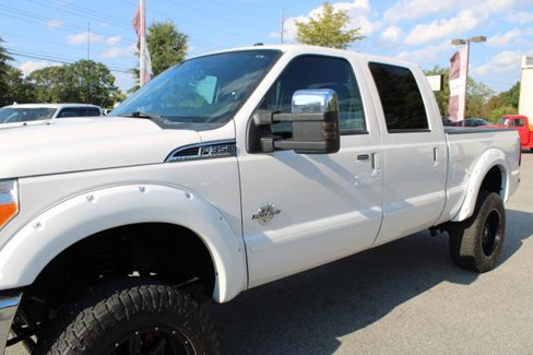 Used 2016 Ford F350 Lariat image 9