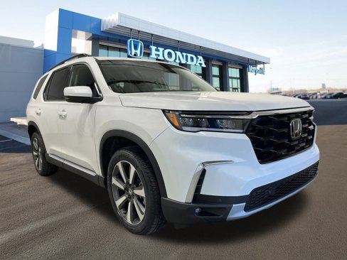 New 2025 Honda Pilot Touring image 1