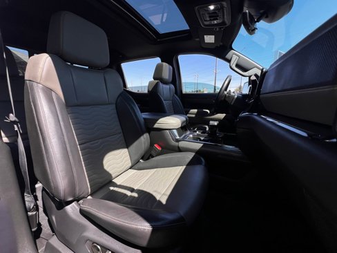 Used 2023 Chevrolet Silverado 1500 ZR2 w/ Technology Package image 29