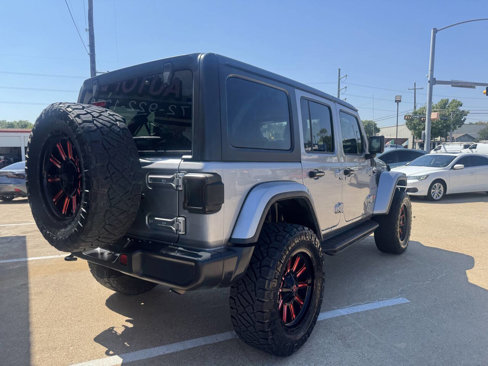 Used 2018 Jeep Wrangler Unlimited Sahara w/ Cold Weather Group image 4