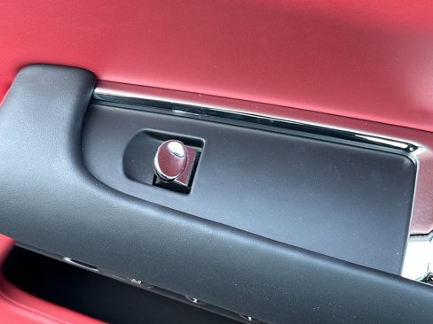 Used 2019 Rolls-Royce Wraith image 17