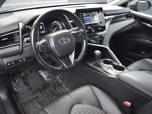 Used 2024 Toyota Camry SE image 5