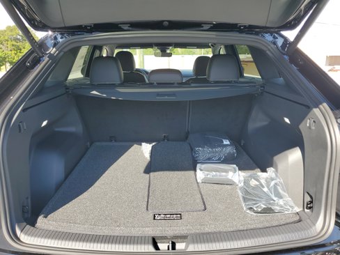 New 2026 Volkswagen Atlas Cross Sport SEL R-Line image 9