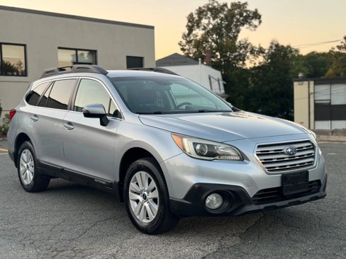Used 2015 Subaru Outback 2.5i Premium image 3