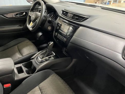 Used 2017 Nissan Rogue S w/ S Appearance Package image 22