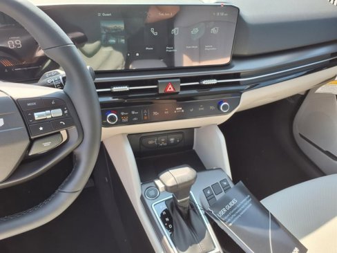 New 2026 Kia Sportage EX image 25