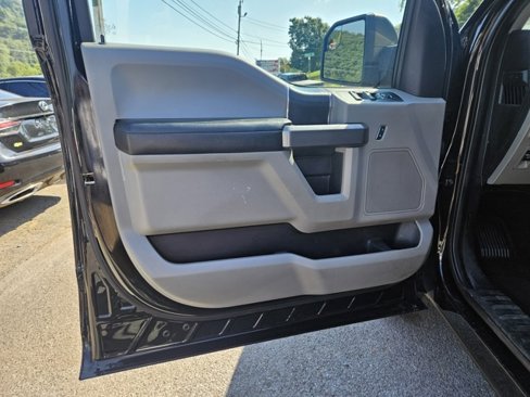 Used 2019 Ford F150 XLT w/ Equipment Group 301A Mid image 8