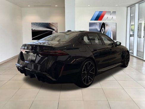 New 2026 BMW M5 w/ Executive Package image 5