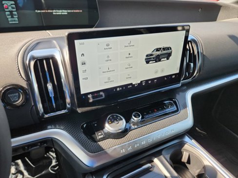 New 2025 Ford Expedition Platinum image 7