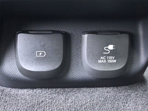 Used 2024 Genesis GV70 3.5T Sport image 16