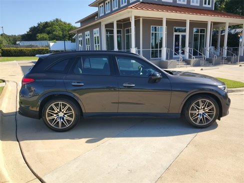 Used 2024 Mercedes-Benz GLC 43 AMG 4MATIC image 8
