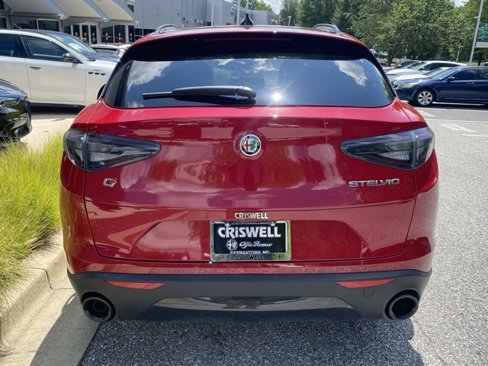 New 2025 Alfa Romeo Stelvio Sprint image 6