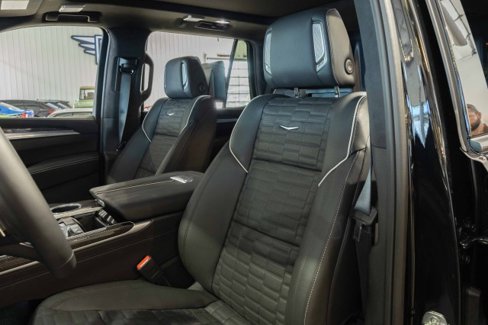 Used 2025 Cadillac Escalade V w/ LPO, Floor Liner Package image 14