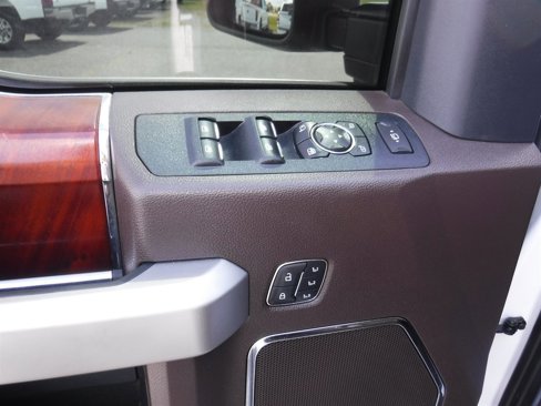 Used 2022 Ford F250 King Ranch w/ King Ranch Ultimate Package image 18