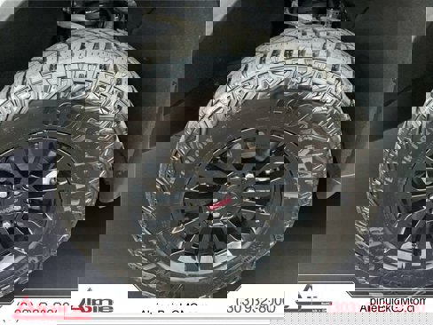 Used 2023 GMC Sierra 1500 AT4X image 16