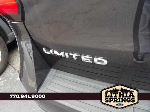 Used 2024 Ford Expedition Limited image 11