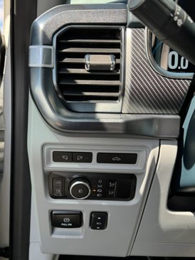 Used 2023 Ford F150 Limited image 16
