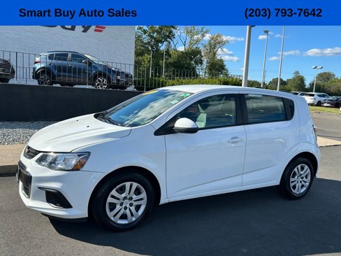 Used 2020 Chevrolet Sonic LT image 2